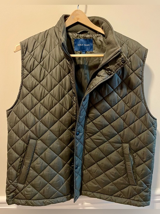 Cole Haan Other - Cole Haan Quilted Green Vest with Stand Collar